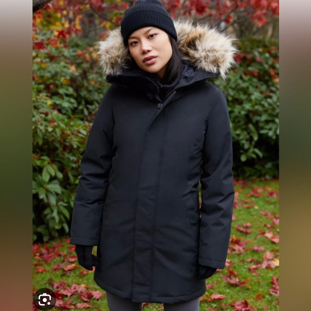 TNA Haven Parka in Black